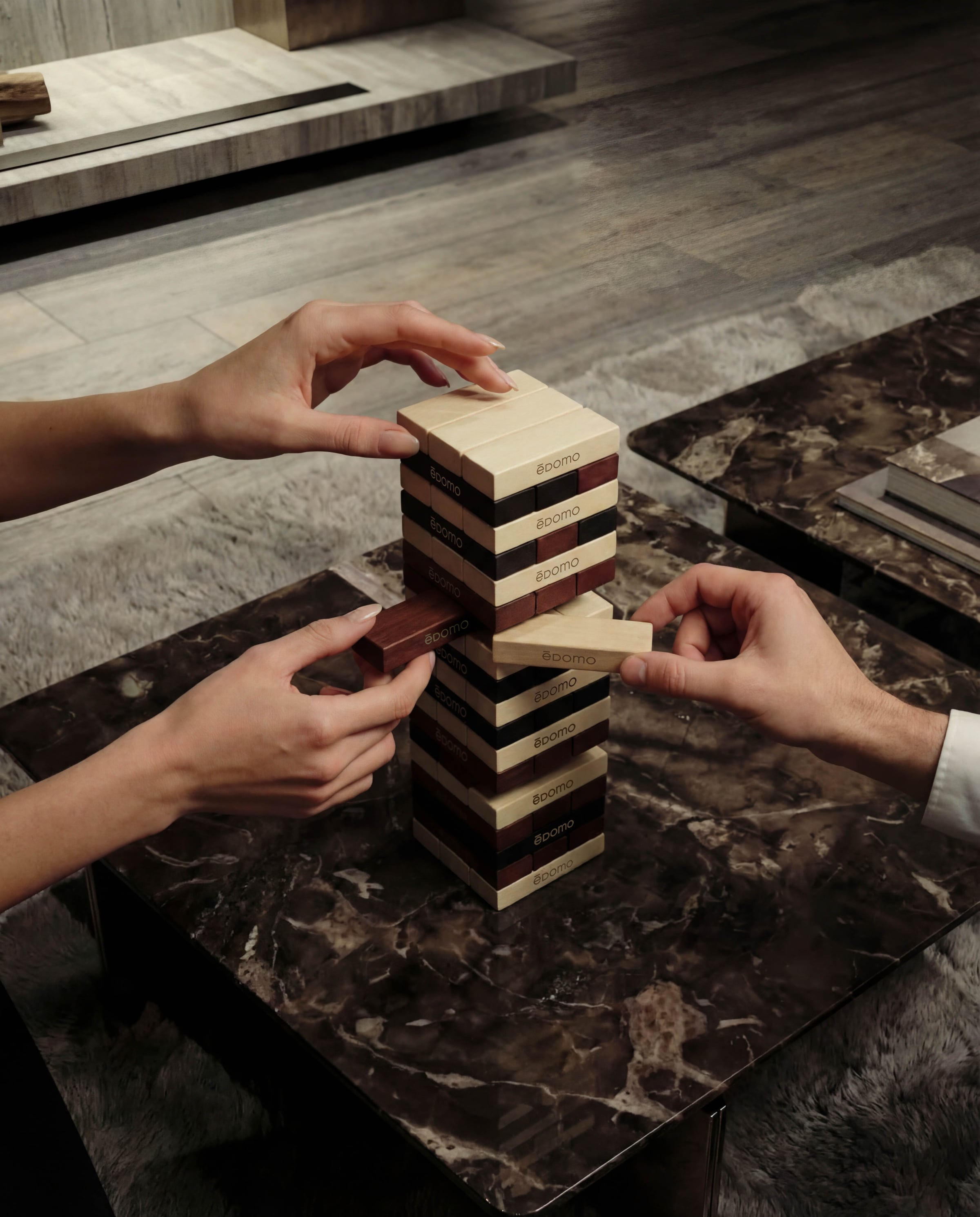 Edomo — Jenga — ключевой кадр